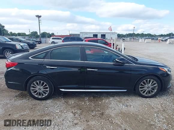 2015 Hyundai Sonata Sport с VIN 5NPE34AF6FH111042, выставлен на аукционе IAAI как лот 43105266 с пробегом 100 303 миль миль и . История ставок и продаж доступна на DreamBid. Изображение 13.