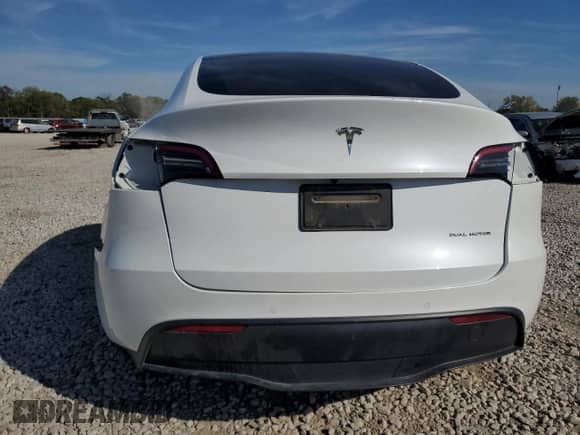 2022 Tesla Model Y Long Range с VIN 7SAYGDEE4NF339544, выставлен на аукционе Copart как лот 84565635 с пробегом 54 231 миль миль и Списание • Salvage title. История ставок и продаж доступна на DreamBid. Изображение 6.