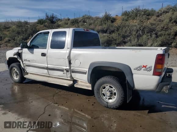 2002 Chevrolet Silverado 2500HD LT с VIN 1GCHK29112E146160, выставлен на аукционе Copart как лот 52944265 с пробегом 185 294 миль миль и Списание • Salvage title. История ставок и продаж доступна на DreamBid. Изображение 2.