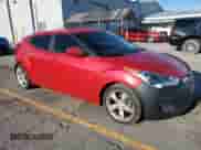 2013 Hyundai Veloster w/Black Int с VIN KMHTC6AD0DU166697, выставлен на аукционе Copart как лот 71646805 с пробегом 158 640 миль миль и Списание • Salvage title. История ставок и продаж доступна на DreamBid. Изображение 4.