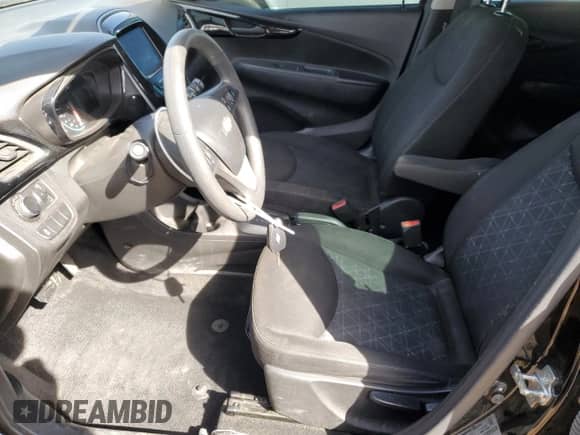 2020 Chevrolet Spark LT z VIN KL8CD6SA0LC450690, wystawiony jako Copart lot #81127085 z przebiegiem 82 406 mil mil oraz Szkoda całkowita • Salvage title. Historia ofert i sprzedaży dostępna na DreamBid. Obrazek 7.