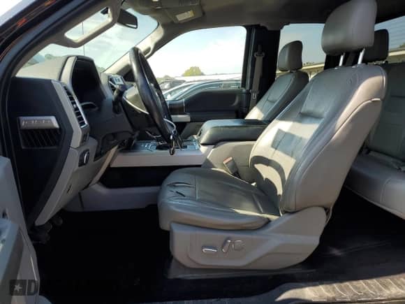 2016 Ford F-150 XLT z VIN 1FTFX1EF4GFA99406, wystawiony jako Copart lot #85111315 z przebiegiem 225 855 mil mil oraz Szkoda całkowita • Salvage title. Historia ofert i sprzedaży dostępna na DreamBid. Obrazek 7.