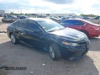 2019 Toyota Camry SE z VIN 4T1B11HK4KU167017, wystawiony jako IAAI lot #43389705 z przebiegiem 106 141 mil mil oraz . Historia ofert i sprzedaży dostępna na DreamBid. Obrazek 1.