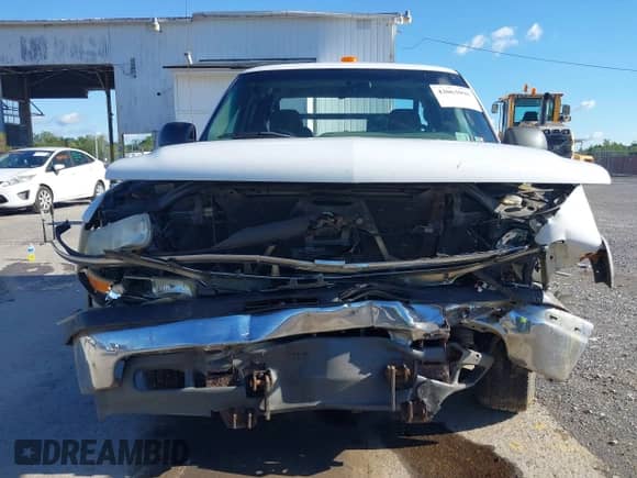 2000 Chevrolet Silverado 2500 LS с VIN 1GCGK29U1YE128188, выставлен на аукционе IAAI как лот 43063090 с пробегом 120 151 миль миль и . История ставок и продаж доступна на DreamBid. Изображение 6.