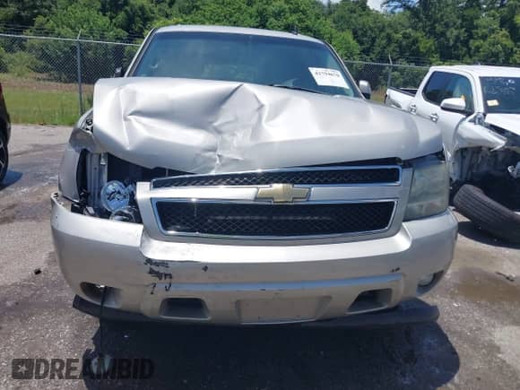 2007 Chevrolet Suburban LT с VIN 1GNFC16J57J167022, выставлен на аукционе IAAI как лот 42794670 с пробегом Не указан миль и . История ставок и продаж доступна на DreamBid. Изображение 10.