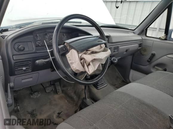 1996 Ford F-150 с VIN 1FTEF14Y2TLA02667, выставлен на аукционе Copart как лот 49686735 с пробегом 143 197 миль миль и Чистый • Clean title. История ставок и продаж доступна на DreamBid. Изображение 8.