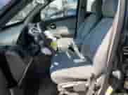 2006 Chevrolet Equinox LS с VIN 2CNDL23F466183354, выставлен на аукционе Copart как лот 69346795 с пробегом Не указан миль и Списание • Salvage title. История ставок и продаж доступна на DreamBid. Изображение 7.