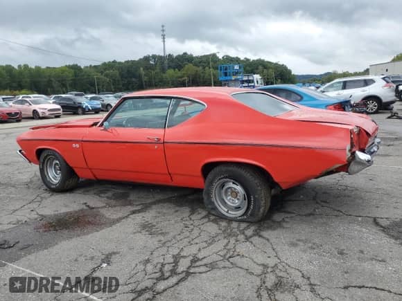 1969 Chevrolet Chevelle with VIN 136379A351063, listed as a Copart auction lot 82105765 with 104,320 mi miles and Salvage title. Bid and sale history available at DreamBid. Image 2.