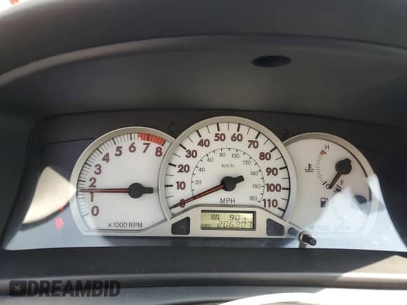 2005 Toyota Corolla S with VIN 2T1BR32E35C460940, listed as a Copart auction lot 68747495 with 206,907 mi miles and Salvage title. Bid and sale history available at DreamBid. Image 9.