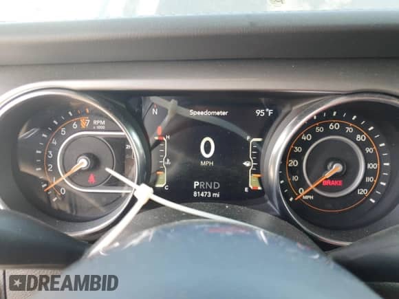 2021 Jeep Wrangler Unlimited Sahara Altitude with VIN 1C4HJXEG1MW605811, listed as a Copart auction lot 63214275 with 81,473 mi miles and Salvage title. Bid and sale history available at DreamBid. Image 9.