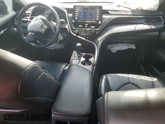 2023 Toyota Camry SE z VIN 4T1G11AK9PU104521, wystawiony jako Copart lot #63671725 z przebiegiem 69 960 mil mil oraz Nie do naprawy • Non repairable. Historia ofert i sprzedaży dostępna na DreamBid. Obrazek 8.