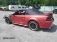 2001 Ford Mustang SVT Cobra z VIN 1FAFP46V61F219579, wystawiony jako Copart lot #61029845 z przebiegiem Nie podano mil oraz Szkoda całkowita • Salvage title. Historia ofert i sprzedaży dostępna na DreamBid. Obrazek 2.