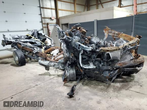 2023 Ford F-250 XL z VIN 1FT7X2BAXPED58604, wystawiony jako Copart lot #87621015 z przebiegiem Nie podano mil oraz Szkoda całkowita • Salvage title. Historia ofert i sprzedaży dostępna na DreamBid. Obrazek 4.