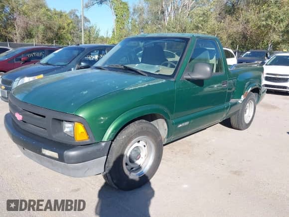 1997 Chevrolet S-10 LS с VIN 1GCCS1441V8100837, выставлен на аукционе IAAI как лот 43496367 с пробегом 159 496 миль миль и . История ставок и продаж доступна на DreamBid. Изображение 2.