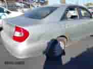 2002 Toyota Camry LE с VIN JTDBE32K820112980, выставлен на аукционе IAAI как лот 43497891 с пробегом 146 705 миль миль и . История ставок и продаж доступна на DreamBid. Изображение 6.