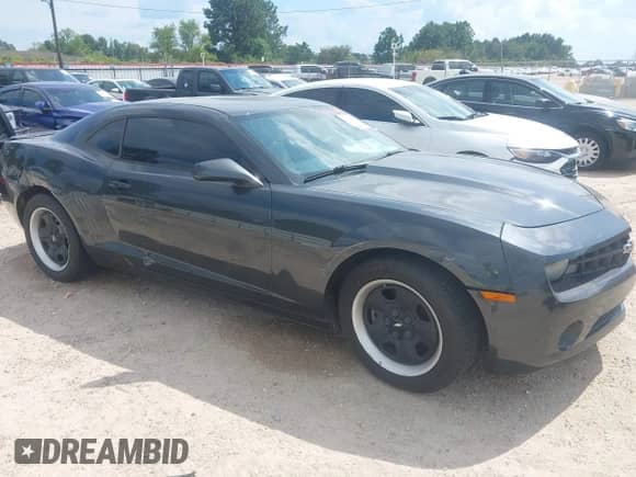 2012 Chevrolet Camaro 2LS z VIN 2G1FA1E39C9194062, wystawiony jako IAAI lot #43276446 z przebiegiem 152 367 mil mil oraz . Historia ofert i sprzedaży dostępna na DreamBid. Obrazek 1.