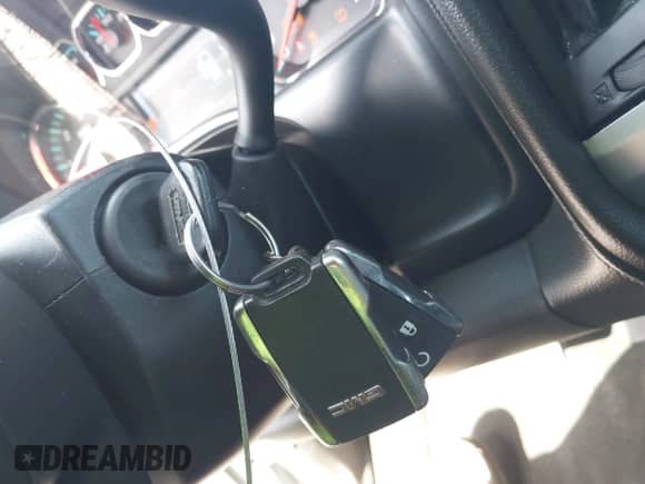 2018 GMC Sierra 1500 SLT z VIN 3GTU1NER7JG105439, wystawiony jako IAAI lot #42464862 z przebiegiem 167 209 mil mil oraz . Historia ofert i sprzedaży dostępna na DreamBid. Obrazek 11.