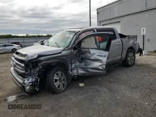 2017 Toyota Tundra Platinum с VIN 5TFAY5F1XHX636079, выставлен на аукционе Copart как лот 70101285 с пробегом Не указан миль и Списание • Salvage title. История ставок и продаж доступна на DreamBid. Изображение 1.