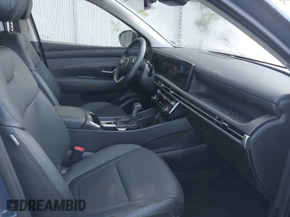 2025 Hyundai Tucson SEL Convenience с VIN 5NMJCCDE0SH521824, выставлен на аукционе IAAI как лот 42947941 с пробегом 3 826 миль миль и . История ставок и продаж доступна на DreamBid. Изображение 5.