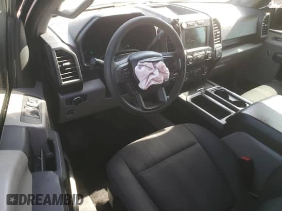 2019 Ford F-150 XL с VIN 1FTEW1C49KFC78064, выставлен на аукционе Copart как лот 66852515 с пробегом 82 355 миль миль и Списание • Salvage title. История ставок и продаж доступна на DreamBid. Изображение 8.
