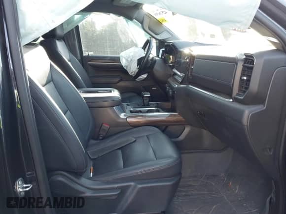 2022 Chevrolet Silverado 1500 RST with VIN 3GCUDEET4NG549144, listed as a IAAI auction lot 42576301 with 78,762 mi miles and . Bid and sale history available at DreamBid. Image 5.