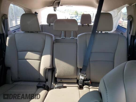 2019 Honda Pilot EX-L z VIN 5FNYF6H43KB016497, wystawiony jako Copart lot #65757995 z przebiegiem 21 459 mil mil oraz Szkoda całkowita • Salvage title. Historia ofert i sprzedaży dostępna na DreamBid. Obrazek 10.