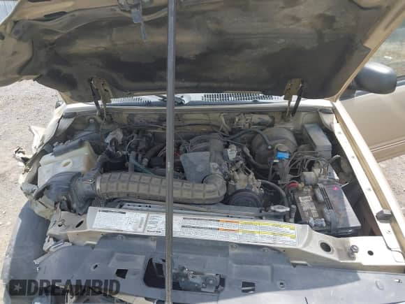 2000 Ford Explorer z VIN 1FMZU63X6YZB70325, wystawiony jako IAAI lot #42660295 z przebiegiem 271 916 mil mil oraz . Historia ofert i sprzedaży dostępna na DreamBid. Obrazek 10.