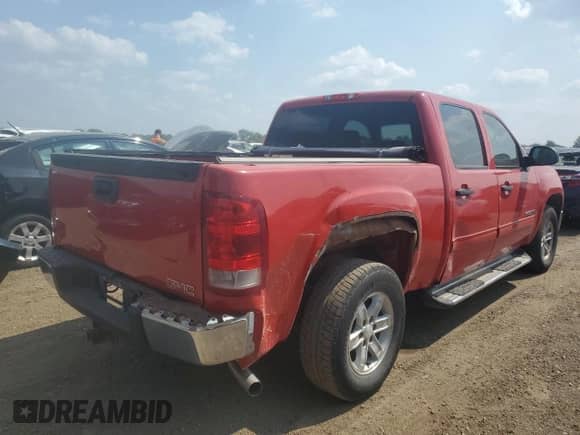2007 GMC Sierra 1500 SLE1 z VIN 3GTEC13C57G534819, wystawiony jako Copart lot #66609635 z przebiegiem 215 913 mil mil oraz Szkoda całkowita • Salvage title. Historia ofert i sprzedaży dostępna na DreamBid. Obrazek 3.