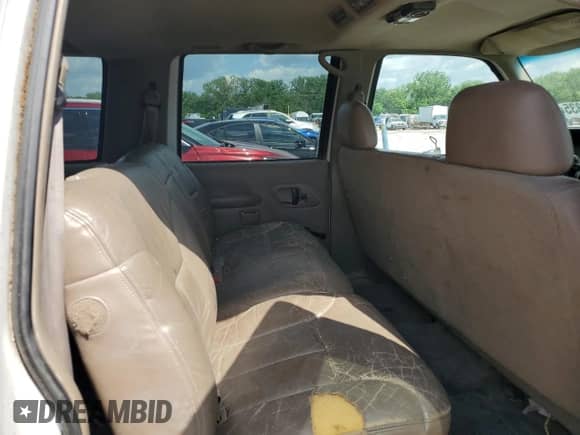 1999 Chevrolet Suburban с VIN 3GNFK16R4XG157916, выставлен на аукционе Copart как лот 56117335 с пробегом 188 830 миль миль и Чистый • Clean title. История ставок и продаж доступна на DreamBid. Изображение 10.