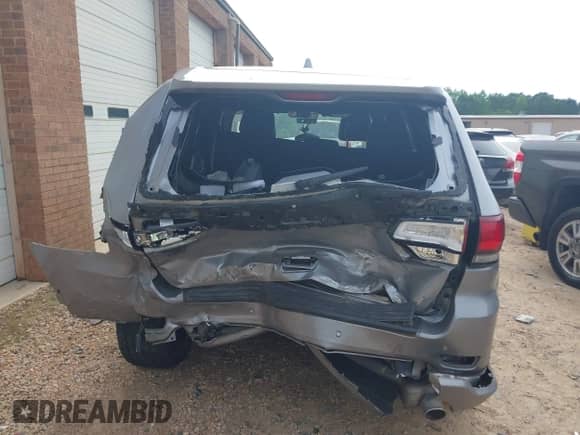 2021 Jeep Grand Cherokee Laredo E с VIN 1C4RJEAG0MC625113, выставлен на аукционе IAAI как лот 42280310 с пробегом 56 111 миль миль и . История ставок и продаж доступна на DreamBid. Изображение 16.