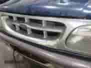 1997 Ford Explorer XLT с VIN 1FMDU35P6VUA33724, выставлен на аукционе IAAI как лот 41843164 с пробегом 226 234 миль миль и . История ставок и продаж доступна на DreamBid. Изображение 6.