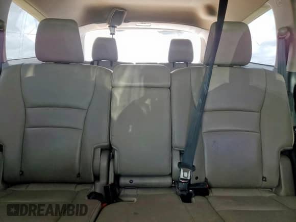 2017 Honda Pilot EX-L with VIN 5FNYF5H88HB025699, listed as a Copart auction lot 61903265 with 83,476 mi miles and Salvage title. Bid and sale history available at DreamBid. Image 10.