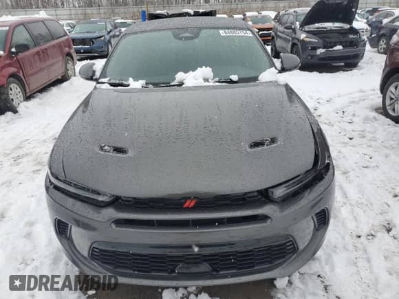 2024 Dodge Hornet R/T z VIN ZACPDFCW9R3A35463, wystawiony jako Copart lot #84885754 z przebiegiem 45 mil mil oraz Szkoda całkowita • Salvage title. Historia ofert i sprzedaży dostępna na DreamBid. Obrazek 5.