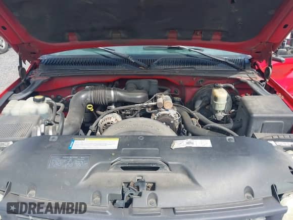 1999 Chevrolet Silverado 1500 LS z VIN 1GCEC14W8XZ187477, wystawiony jako IAAI lot #43217429 z przebiegiem 394 436 mil mil oraz . Historia ofert i sprzedaży dostępna na DreamBid. Obrazek 10.