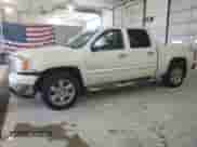 2013 GMC Sierra 1500 SLT с VIN 3GTP2WE79DG156685, выставлен на аукционе Copart как лот 55599185 с пробегом 220 968 миль миль и Списание • Salvage title. История ставок и продаж доступна на DreamBid. Изображение 1.