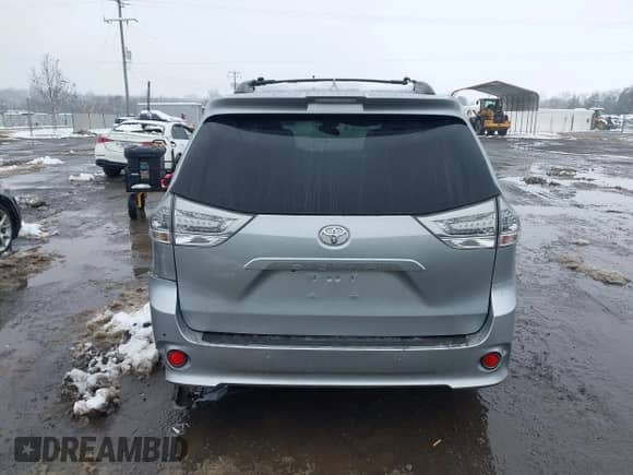 2020 Toyota Sienna SE z VIN 5TDXZ3DCXLS050058, wystawiony jako IAAI lot #41538623 z przebiegiem 120 245 mil mil oraz . Historia ofert i sprzedaży dostępna na DreamBid. Obrazek 17.