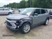 2025 Chevrolet TrailBlazer LS с VIN KL79MMSL0SB085789, выставлен на аукционе IAAI как лот 42452982 с пробегом 8 713 миль миль и . История ставок и продаж доступна на DreamBid. Изображение 2.
