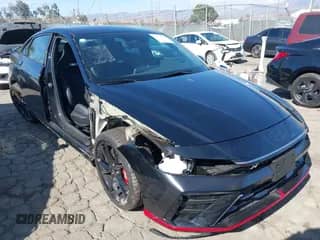 2025 Hyundai Elantra с VIN KMHLW4DKXSU032587, выставлен на аукционе IAAI как лот 43100340 с пробегом 675 миль миль и . История ставок и продаж доступна на DreamBid. Изображение 1.