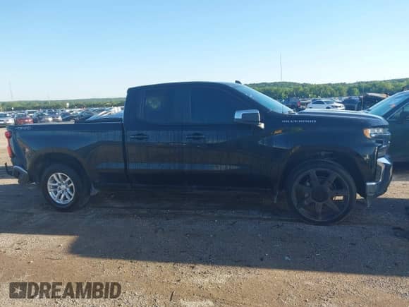 2020 Chevrolet Silverado 1500 LT with VIN 1GCRYDED9LZ251134, listed as a IAAI auction lot 42281072 with 124,274 mi miles and . Bid and sale history available at DreamBid. Image 13.