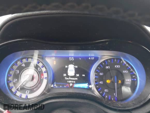 2018 Chrysler 300 S z VIN 2C3CCAGG9JH149523, wystawiony jako IAAI lot #42318225 z przebiegiem 112 614 mil mil oraz . Historia ofert i sprzedaży dostępna na DreamBid. Obrazek 7.