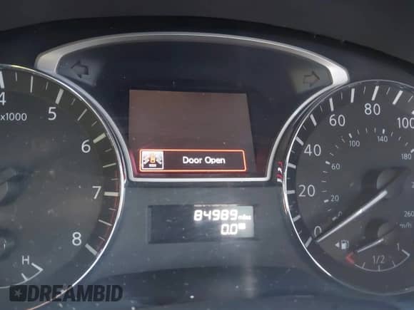 2015 Nissan Pathfinder SL with VIN 5N1AR2MN8FC636485, listed as a IAAI auction lot 43082323 with 84,989 mi miles and . Bid and sale history available at DreamBid. Image 15.