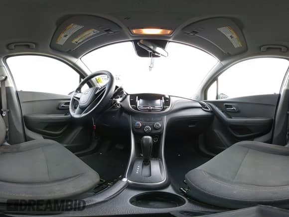 2017 Chevrolet Trax LS z VIN 3GNCJKSB6HL186542, wystawiony jako IAAI lot #42597857 z przebiegiem 107 275 mil mil oraz . Historia ofert i sprzedaży dostępna na DreamBid. Obrazek 18.