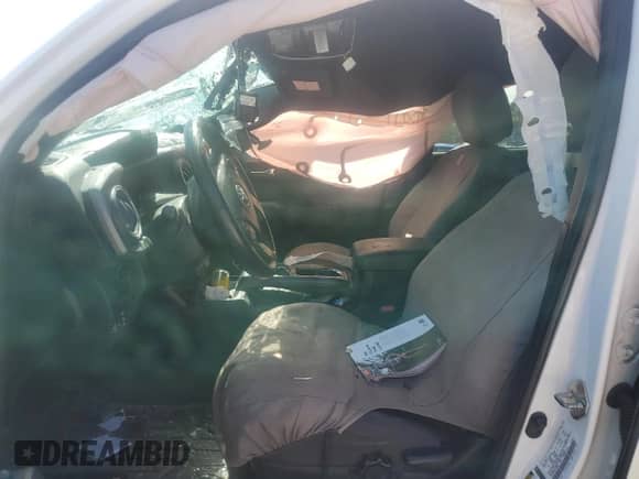 2019 Toyota Tacoma TRD Off Road z VIN 3TMCZ5AN9KM282522, wystawiony jako Copart lot #85939905 z przebiegiem 89 447 mil mil oraz Nie do naprawy • Non repairable. Historia ofert i sprzedaży dostępna na DreamBid. Obrazek 7.