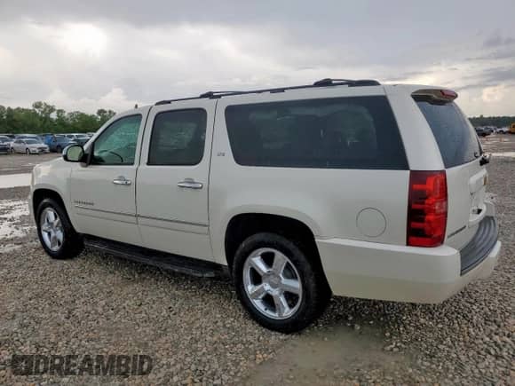 2014 Chevrolet Suburban LTZ z VIN 1GNSKKE72ER179639, wystawiony jako Copart lot #62344495 z przebiegiem 81 995 mil mil oraz Szkoda całkowita • Salvage title. Historia ofert i sprzedaży dostępna na DreamBid. Obrazek 2.