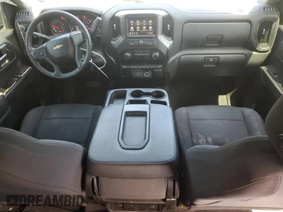 2020 Chevrolet Silverado 1500 Custom z VIN 3GCPYBEK5LG170075, wystawiony jako Copart lot #55904645 z przebiegiem 107 092 mil mil oraz Szkoda całkowita • Salvage title. Historia ofert i sprzedaży dostępna na DreamBid. Obrazek 8.