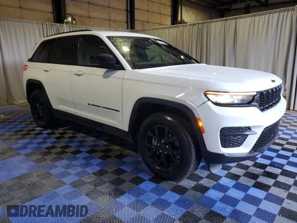 2024 Jeep Grand Cherokee Altitude с VIN 1C4RJHAG1RC136549, выставлен на аукционе Copart как лот 89829855 с пробегом 53 582 миль миль и Чистый • Clean title. История ставок и продаж доступна на DreamBid. Изображение 4.