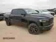 2022 Ram 1500 Limited z VIN 1C6RREHT9NN364623, wystawiony jako Copart lot #58640075 z przebiegiem 49 072 mil mil oraz Szkoda całkowita • Salvage title. Historia ofert i sprzedaży dostępna na DreamBid. Obrazek 4.