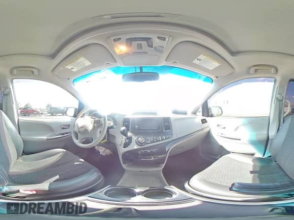 2014 Toyota Sienna SE with VIN 5TDXK3DC2ES493392, listed as a Copart auction lot 71921465 with 137,316 mi miles and Salvage title. Bid and sale history available at DreamBid. Image 15.
