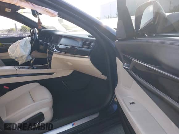 2014 BMW 7 Series ALPINA B7 with VIN WBAYE8C5XED134652, listed as a IAAI auction lot 42713710 with 81,956 mi miles and . Bid and sale history available at DreamBid. Image 5.