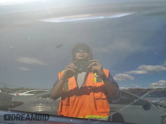 2020 Tesla Model Y Long Range with VIN 5YJYGDEE8LF038978, listed as a Copart auction lot 89614515 with Not provided miles and Clean title. Bid and sale history available at DreamBid. Image 10.